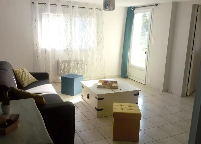 La Croisee Des Chemins * Mauleon